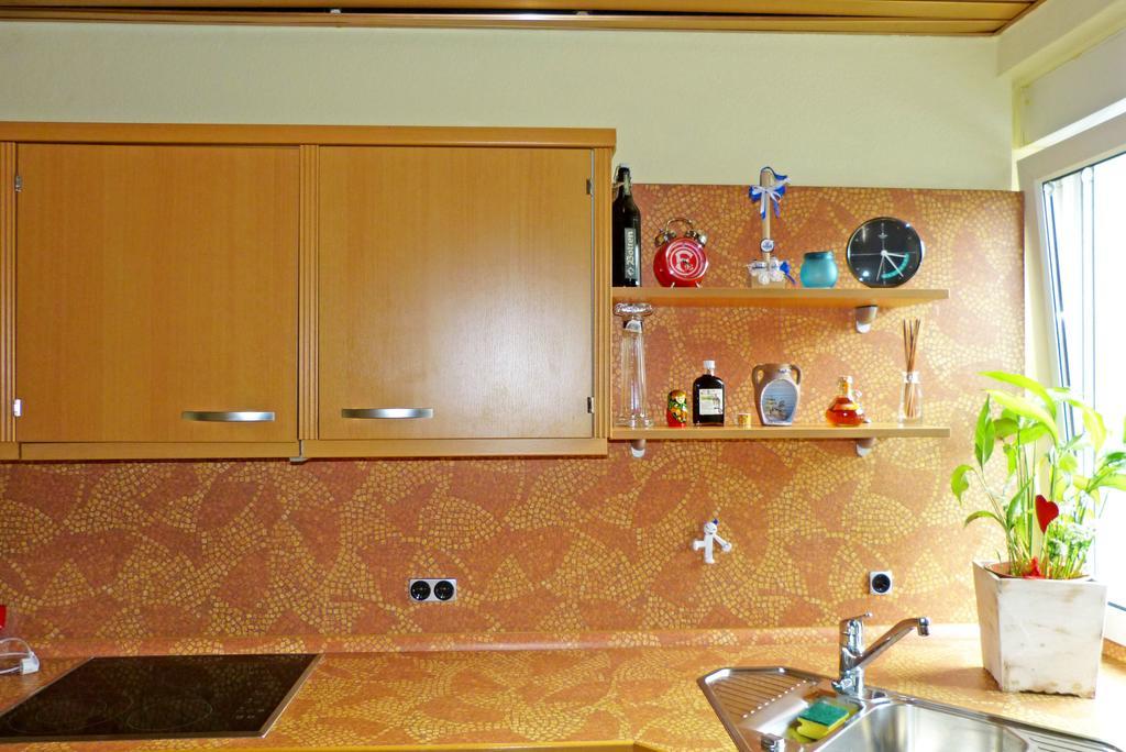 Messe-zimmer Tus-treff Alloggio in famiglia *